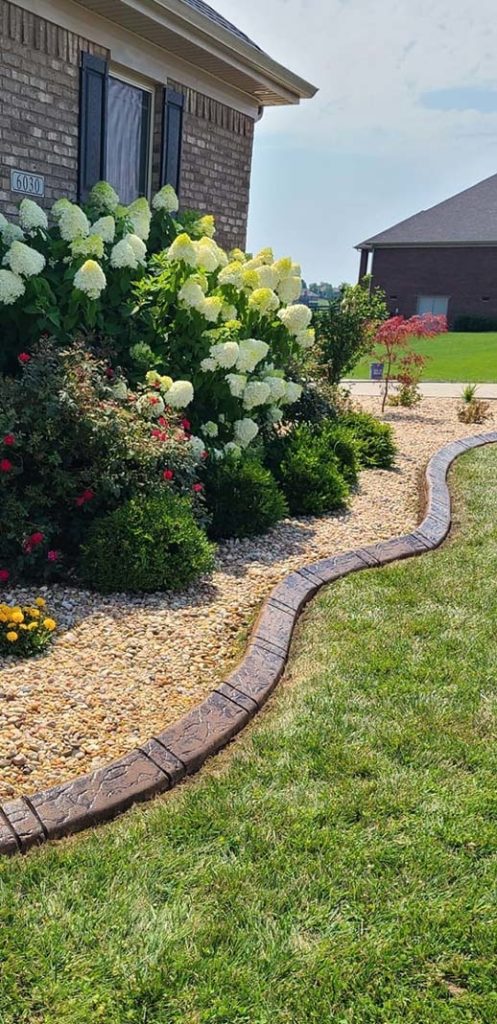 Custom Landscape Curbing